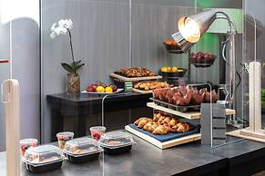 Sheraton Vancouver Guildford Hotel