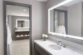 Sheraton Vancouver Guildford Hotel