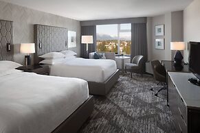 Sheraton Vancouver Guildford Hotel