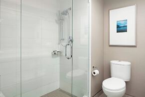 Sheraton Vancouver Guildford Hotel