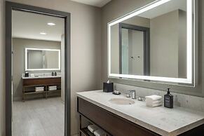 Sheraton Vancouver Guildford Hotel