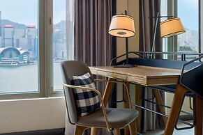 Sheraton Hong Kong Hotel & Towers