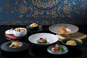 Sheraton Hong Kong Hotel & Towers