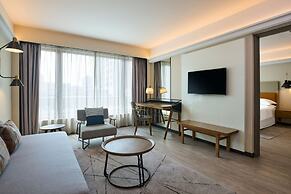 Sheraton Hong Kong Hotel & Towers