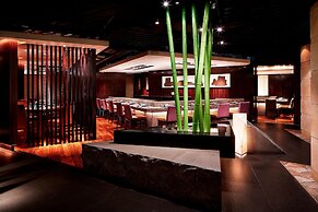 Sheraton Hong Kong Hotel & Towers