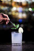 Sheraton Hong Kong Hotel & Towers