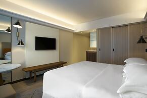 Sheraton Hong Kong Hotel & Towers