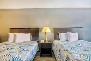 Motel 6 Effingham, IL