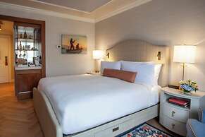Delamar Greenwich Harbor