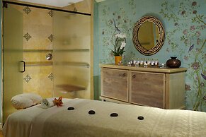 Delamar Greenwich Harbor