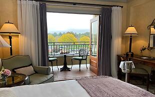 Delamar Greenwich Harbor