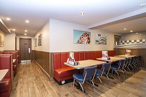 Sandman Hotel Terrace