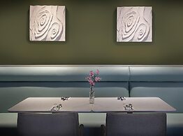 Hilton East Midlands Airport