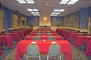 Maingate Lakeside Resort