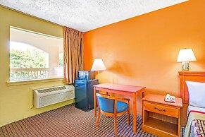 Days Inn by Wyndham Chesapeake