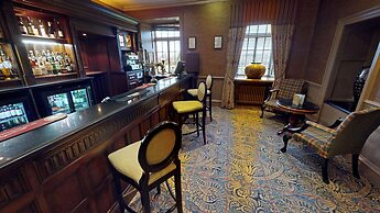 Dalmahoy Hotel & Country Club