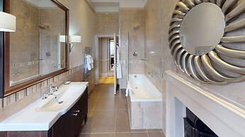 Dalmahoy Hotel & Country Club