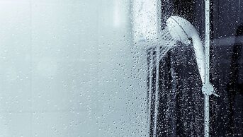 Ambassadors Inn & Suites