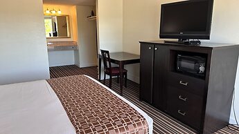 Ambassadors Inn & Suites
