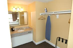 Ambassadors Inn & Suites