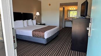 Ambassadors Inn & Suites