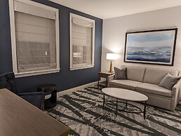 The Yorktowne Hotel, Tapestry Collection by Hilton