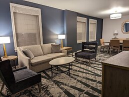 The Yorktowne Hotel, Tapestry Collection by Hilton