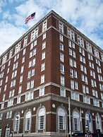 The Yorktowne Hotel, Tapestry Collection by Hilton