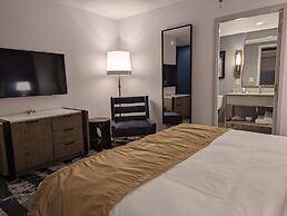 The Yorktowne Hotel, Tapestry Collection by Hilton