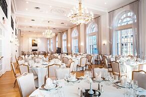 The Yorktowne Hotel, Tapestry Collection by Hilton