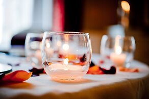 The Yorktowne Hotel, Tapestry Collection by Hilton