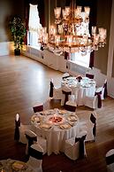 The Yorktowne Hotel, Tapestry Collection by Hilton