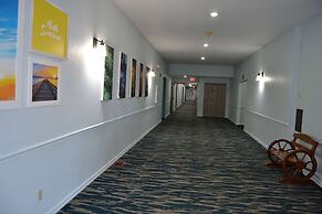 Days Inn and Suites by Wyndham Sikeston