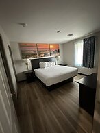 Days Inn and Suites by Wyndham Sikeston