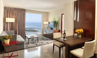 Crowne Plaza Tel Aviv Beach by IHG