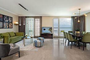 Crowne Plaza Tel Aviv Beach by IHG