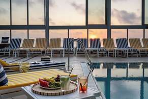 Crowne Plaza Tel Aviv Beach by IHG