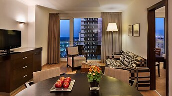 Crowne Plaza Tel Aviv Beach by IHG