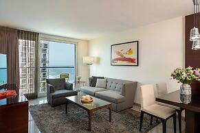 Crowne Plaza Tel Aviv Beach by IHG