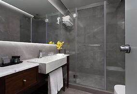 Crowne Plaza Tel Aviv Beach by IHG