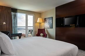Crowne Plaza Tel Aviv Beach by IHG