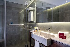 Crowne Plaza Tel Aviv Beach by IHG