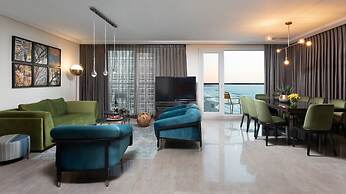 Crowne Plaza Tel Aviv Beach by IHG