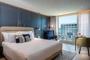 Crowne Plaza Tel Aviv Beach by IHG