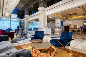 Crowne Plaza Tel Aviv Beach by IHG