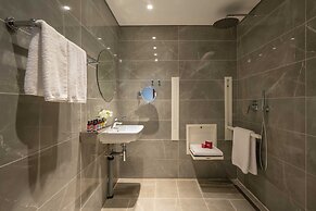 Crowne Plaza Tel Aviv Beach by IHG