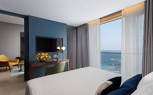 Crowne Plaza Tel Aviv Beach by IHG