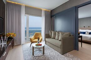 Crowne Plaza Tel Aviv Beach by IHG