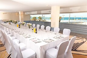 Crowne Plaza Tel Aviv Beach by IHG