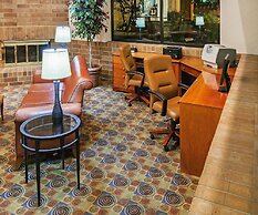 AmericInn by Wyndham Omaha